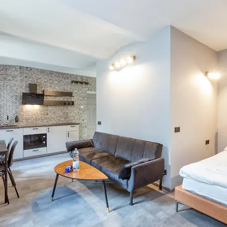 Stylish Mosaic Flat