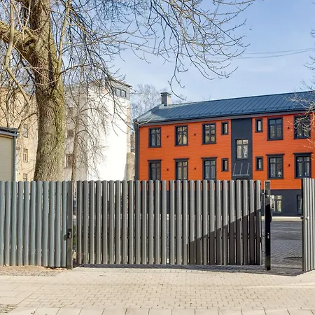 Stylish Mosaic Flat - Free Parking And Sauna Riga